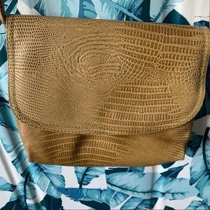 Vintage Amelia Berko crossbody snap button purse